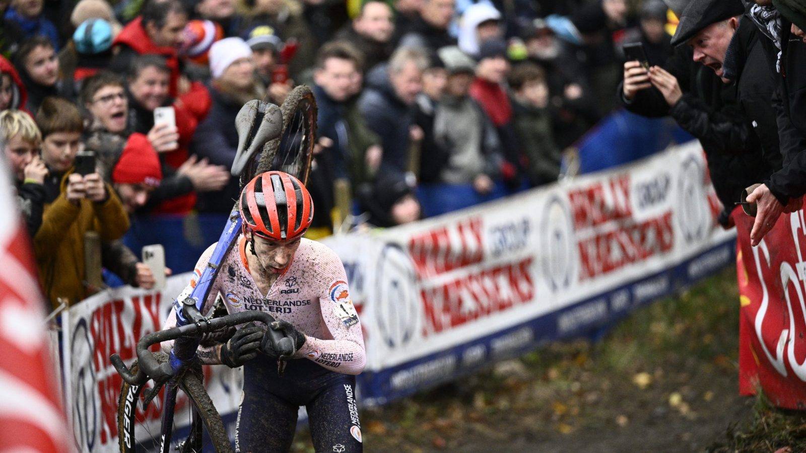 Action pictures of the European Championships cyclocross cycling in Namur, Belgium, Sunday 06 November 2022.
BELGA PHOTO JASPER JACOBS
