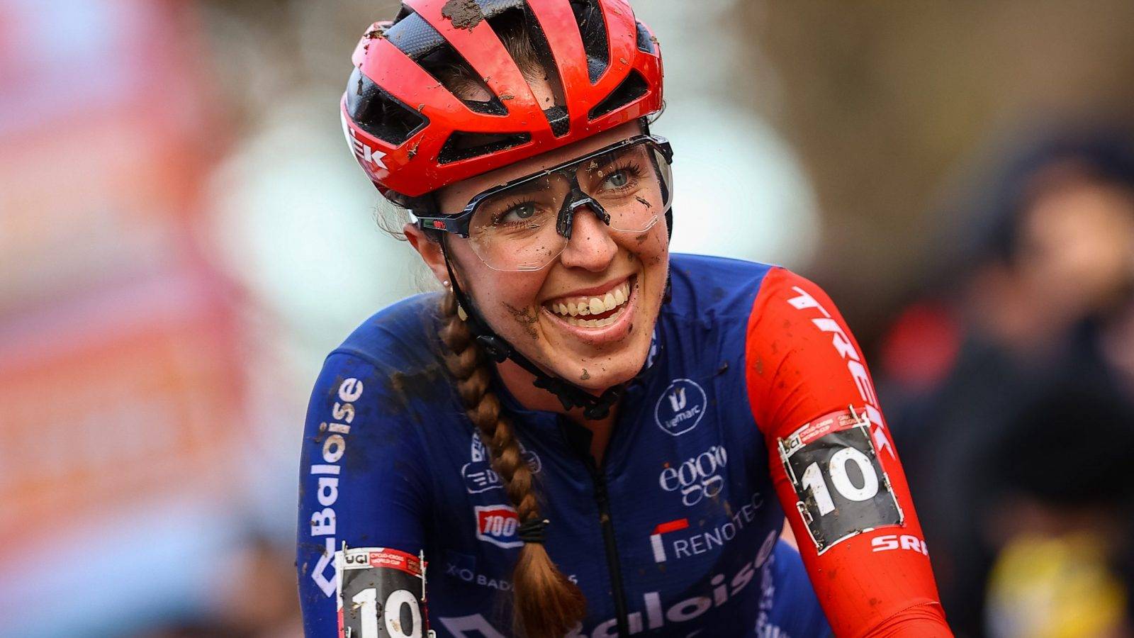 Dutch Shirin van Anrooij celebrates as she crosses the finish line to win the women's elite race of the World Cup cyclocross cycling event in Gavere on Monday 26 December 2022, stage 11 (out of 14) of the UCI World Cup competition. BELGA PHOTO DAVID PINTENS